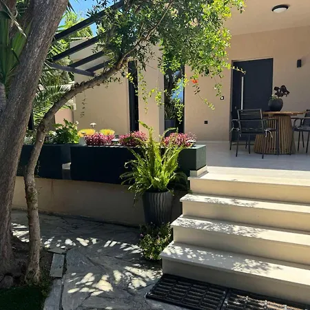 Malvina Homes Karteros Exterior foto