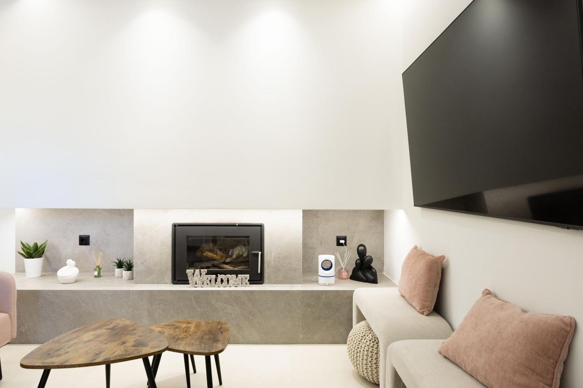 Malvina Homes *